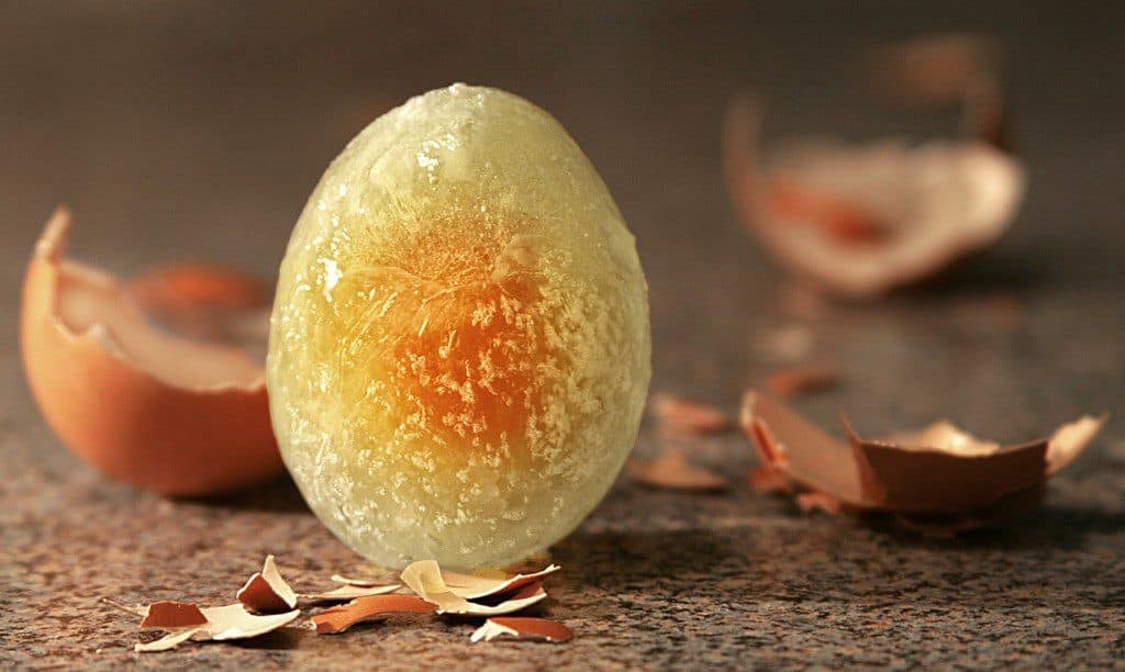 Заморозка яйца | Как отделить желток яйца от белка: более 15 способов и приспособлений