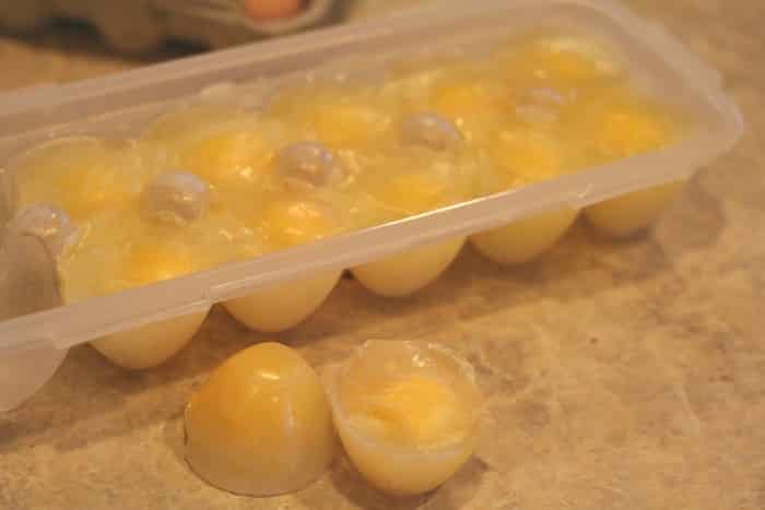 Рекомендации для хозяек | Как отделить желток яйца от белка: более 15 способов и приспособлений